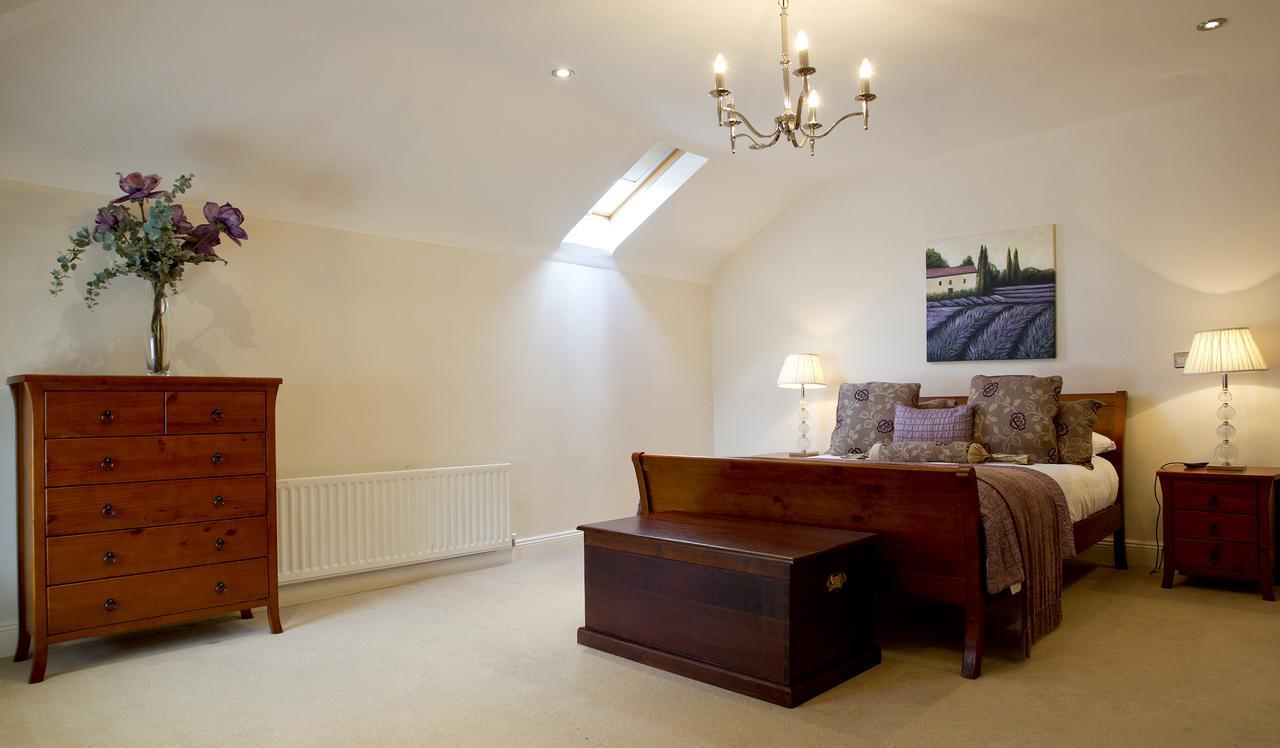 Moyvalley Hotel Self Catering Cottages Exterior foto